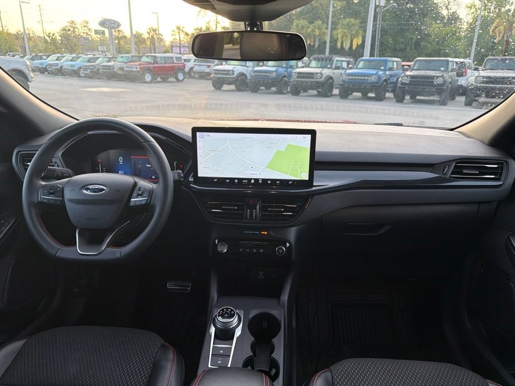 Used 2023 Ford Escape ST-Line w/ Tech Pack #1 FWD image 16
