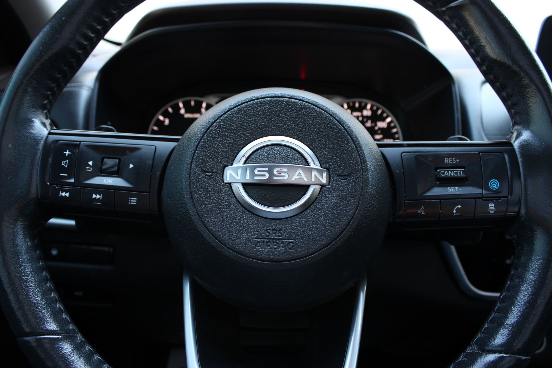 Used 2023 Nissan Rogue SL FWD image 27