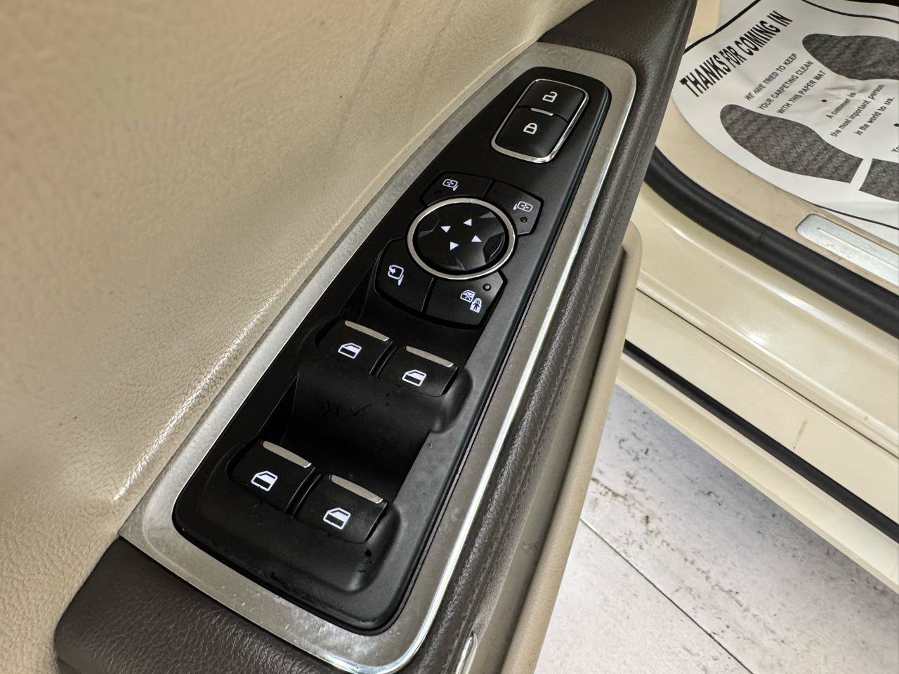 Used 2018 Lincoln Continental Select FWD image 13