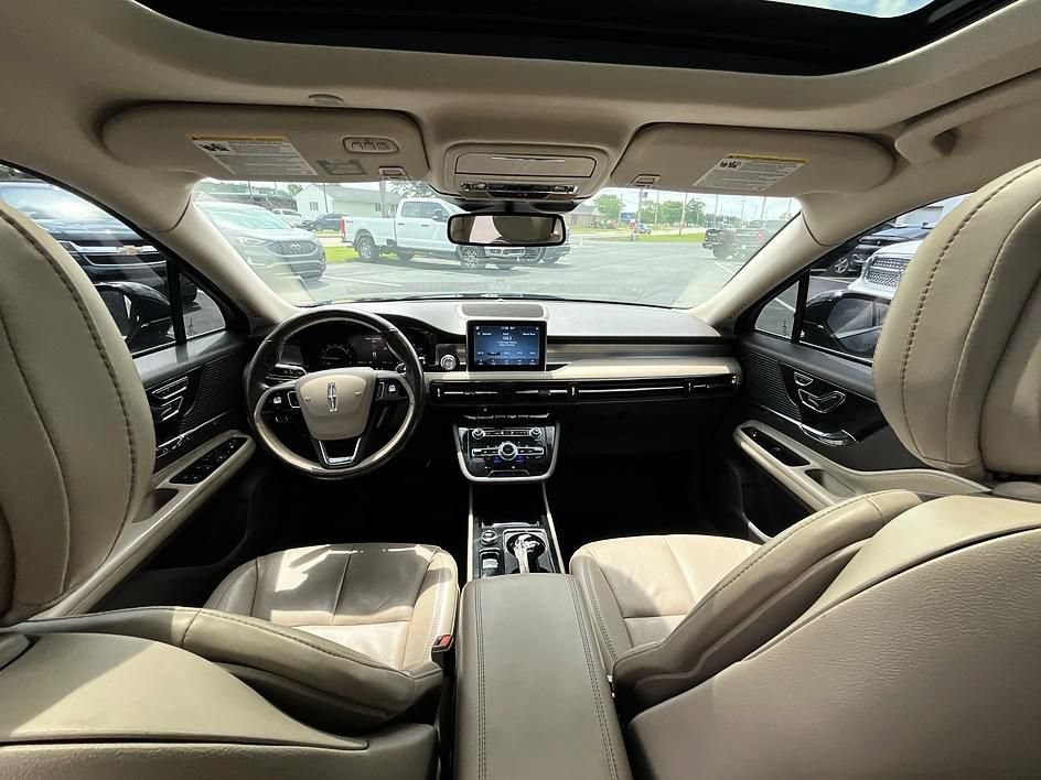 Used 2020 Lincoln Corsair AWD w/ Premium Package image 31