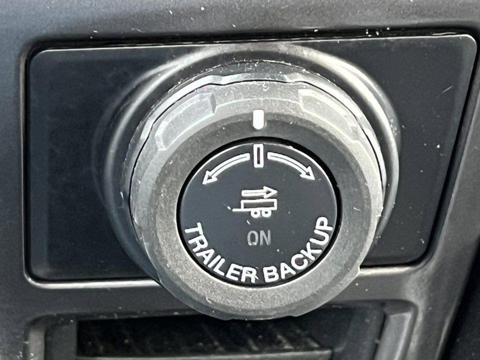 Certified 2019 Ford F150 XLT w/ Equipment Group 302A Luxury image 32