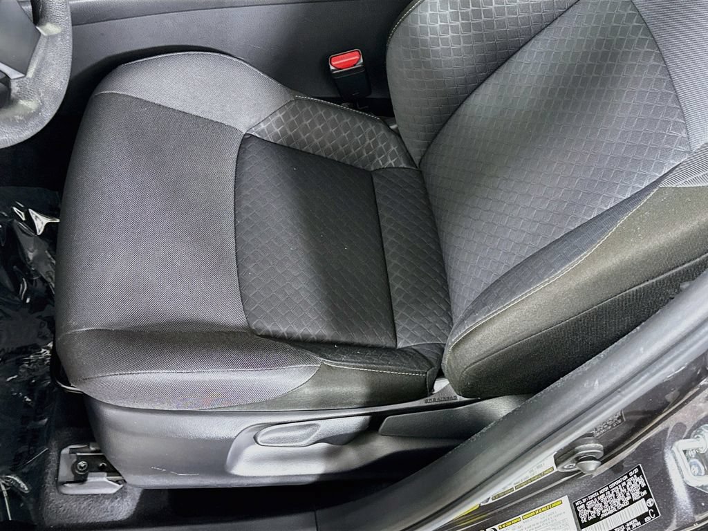 Used 2020 Toyota C-HR LE FWD image 21