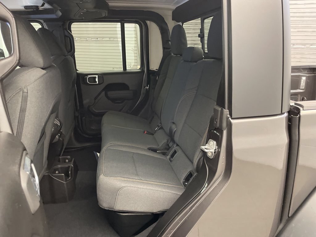 New 2026 Jeep Gladiator Sport AWD/4WD image 15