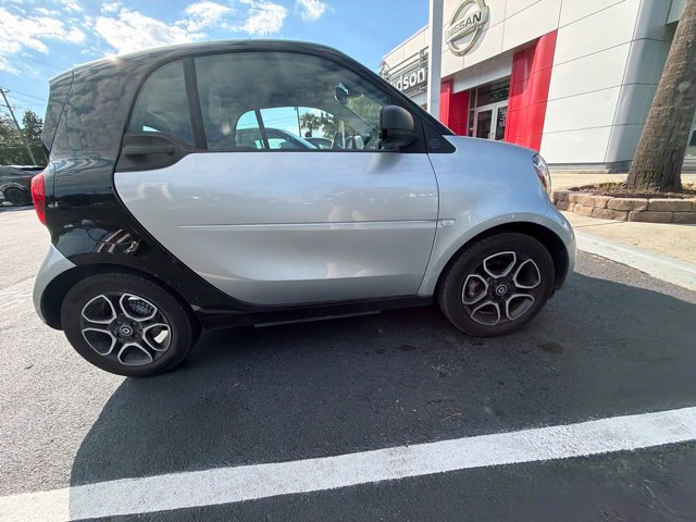 Used 2019 smart fortwo electric drive RWD image 3
