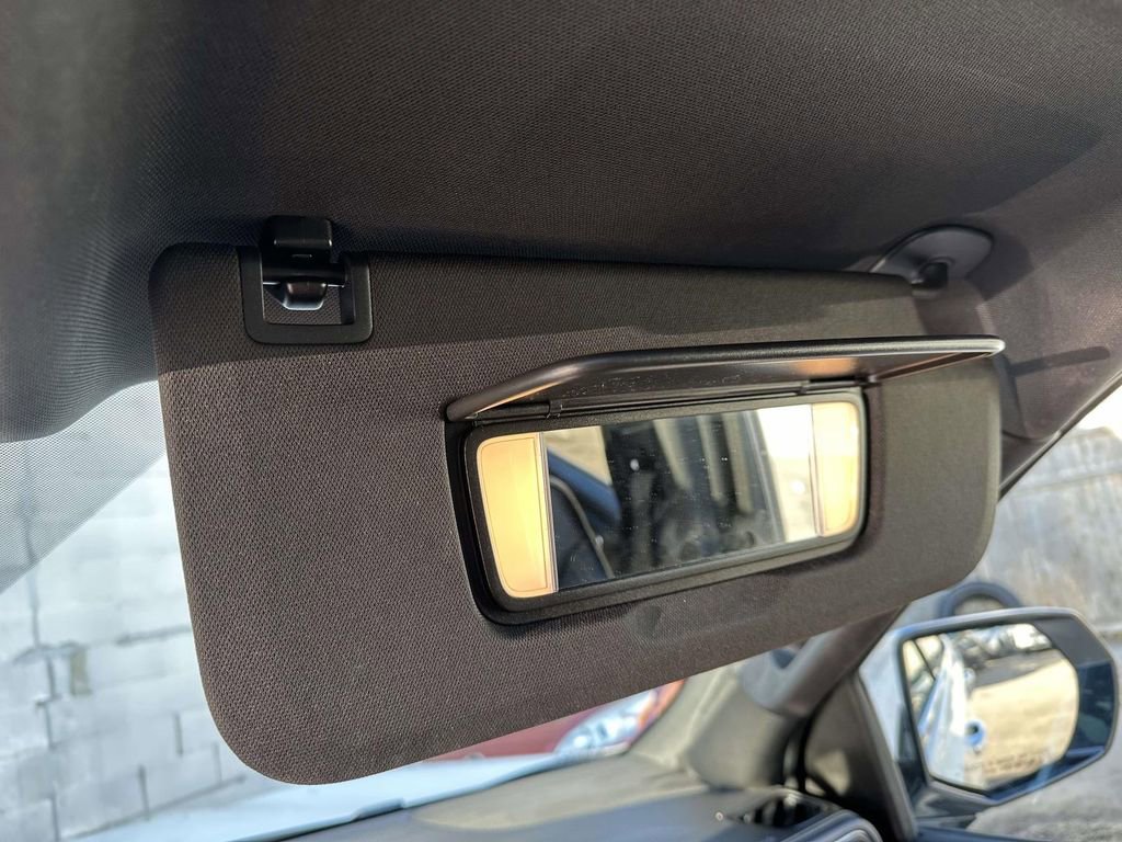 Used 2022 Chevrolet Tahoe Premier w/ Premium Package image 34