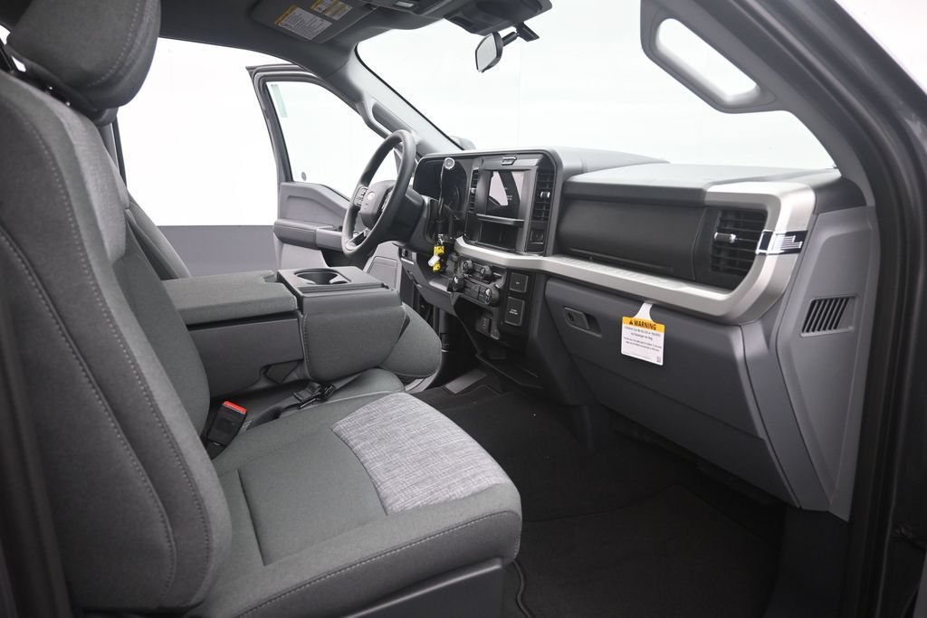 New 2026 Ford F250 XLT w/ FX4 Off-Road Package AWD/4WD image 24