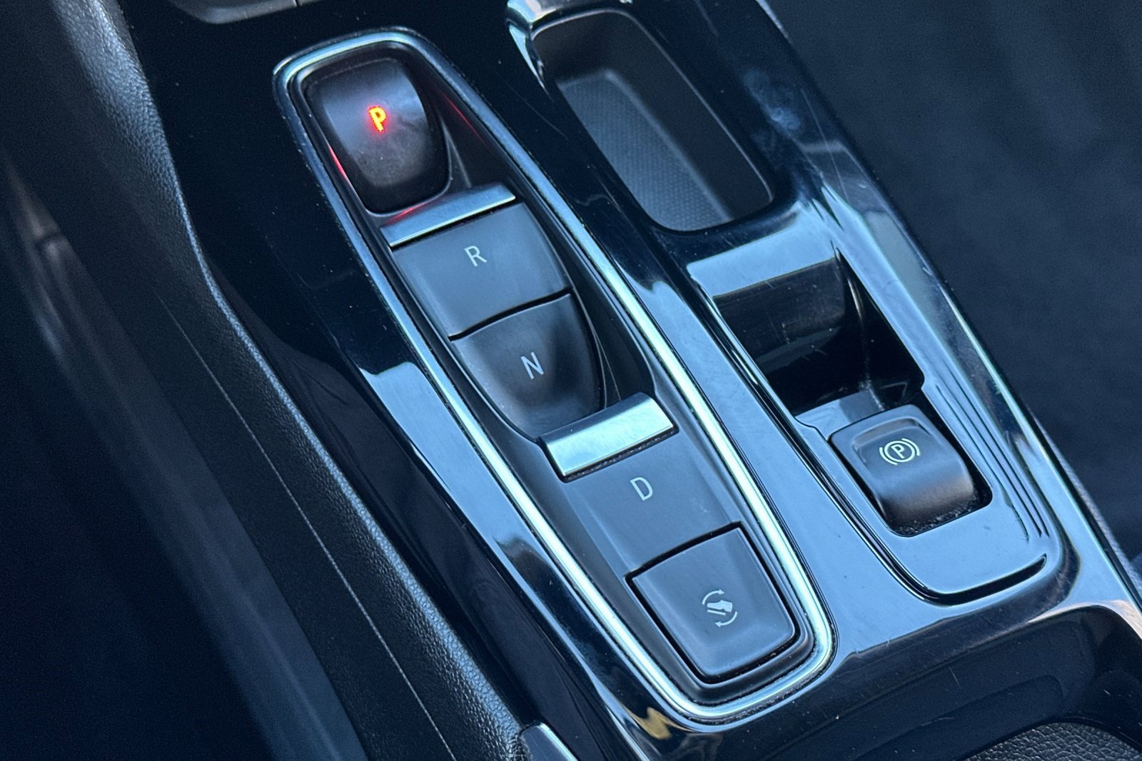 Used 2022 Chevrolet Bolt EUV Premier w/ Super Cruise Package image 32