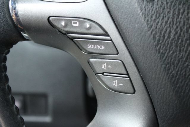 Used 2020 Nissan Murano Platinum AWD/4WD image 16