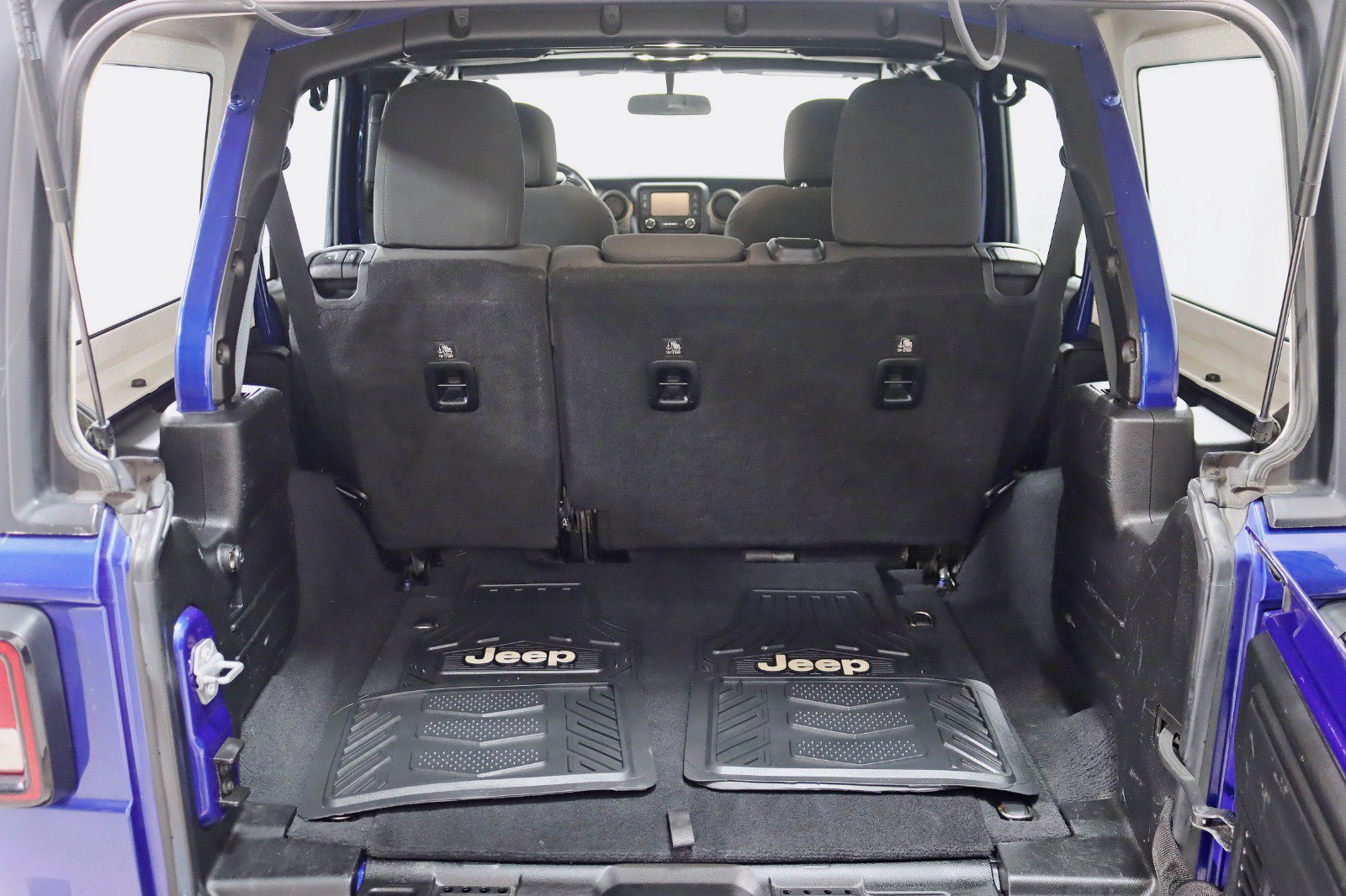 Used 2018 Jeep Wrangler Unlimited Sport AWD/4WD image 34