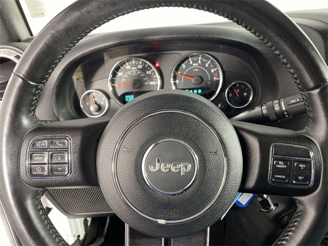Used 2018 Jeep Wrangler Unlimited Sahara w/ Connectivity Group image 14