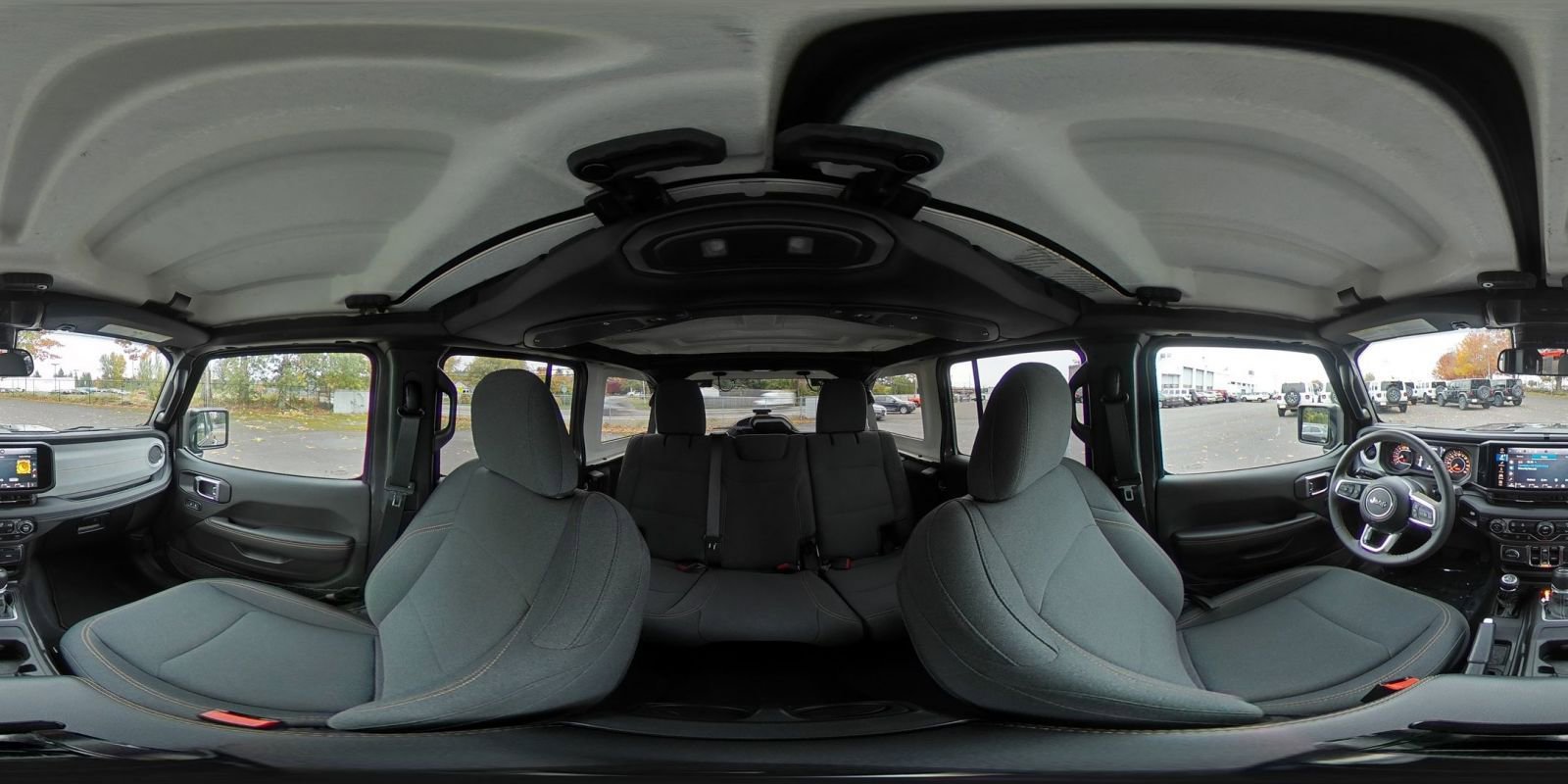 Used 2025 Jeep Wrangler Sahara image 41