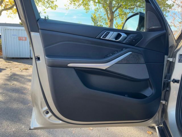 Used 2019 BMW X5 xDrive40i w/ Premium Package 2 image 12