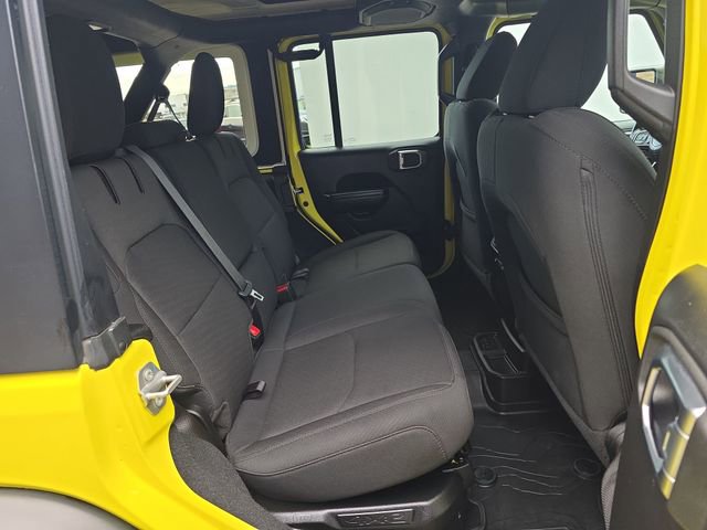 Used 2023 Jeep Wrangler Unlimited w/ Cold Weather Group image 10