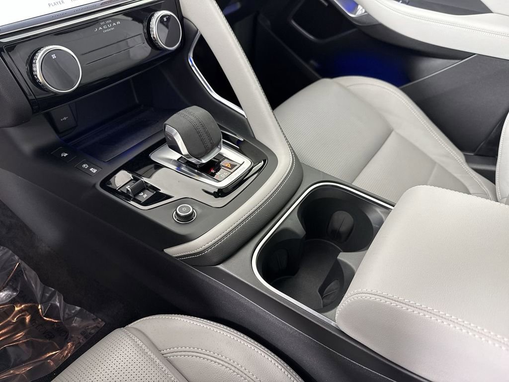 Used 2022 Jaguar E-PACE 300 Sport image 31