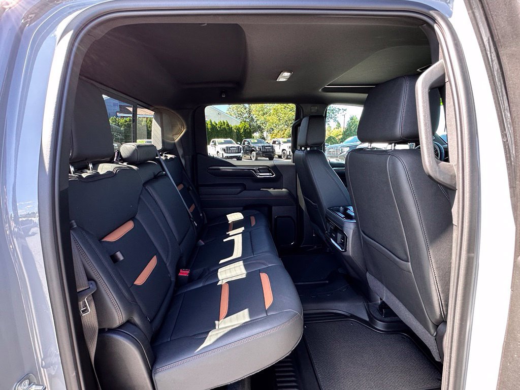 Certified 2024 GMC Sierra 1500 AT4 w/ Technology Package AWD/4WD image 17