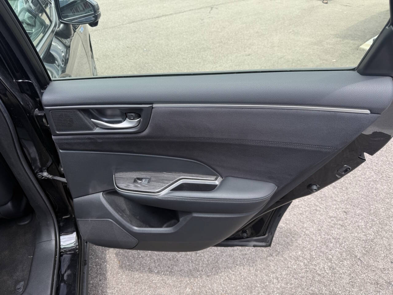 Used 2019 Honda Clarity Touring image 16