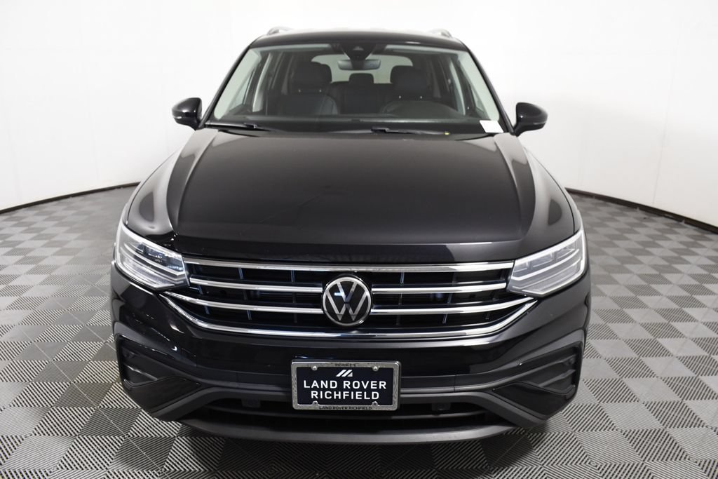 Used 2023 Volkswagen Tiguan SE AWD/4WD image 10