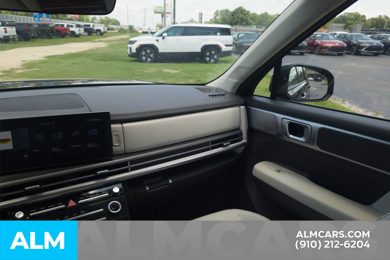 Used 2024 Hyundai Santa Fe SE AWD/4WD image 20