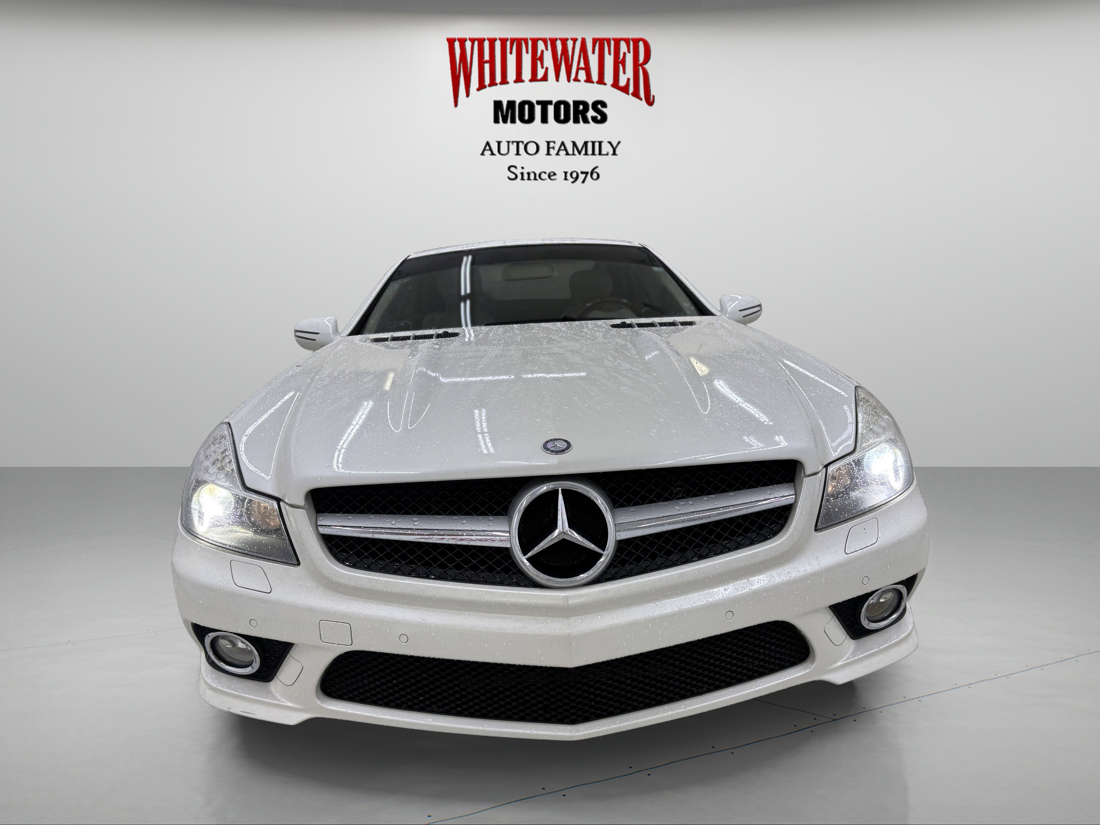 Used 2011 Mercedes-Benz SL 550 image 11