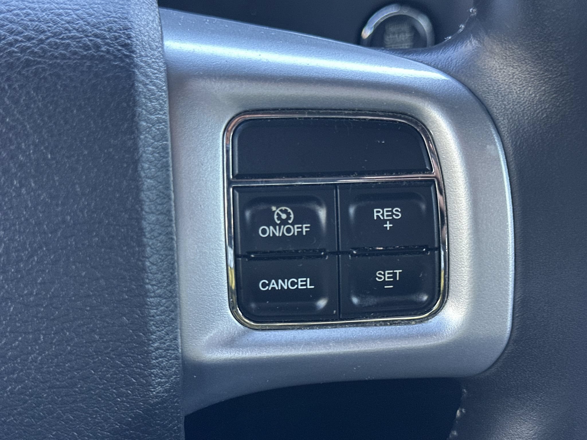 Used 2011 Dodge Challenger R/T RWD image 18
