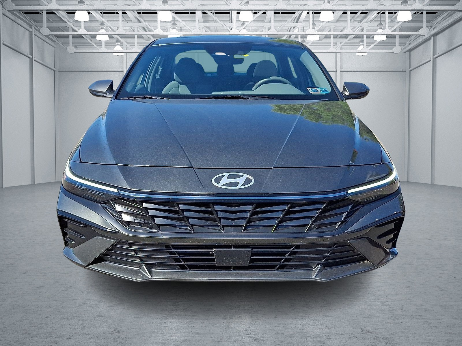 Certified 2025 Hyundai Elantra SEL FWD image 2