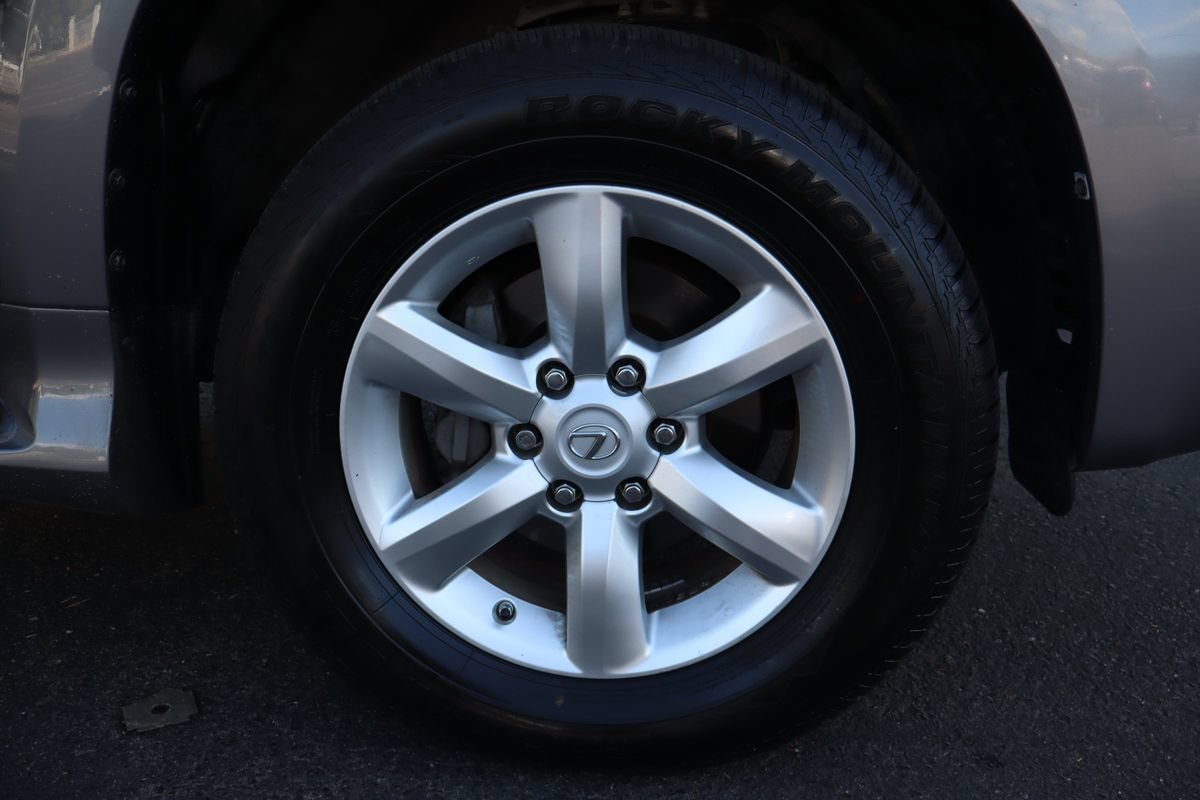 Used 2010 Lexus GX 460 AWD/4WD image 48