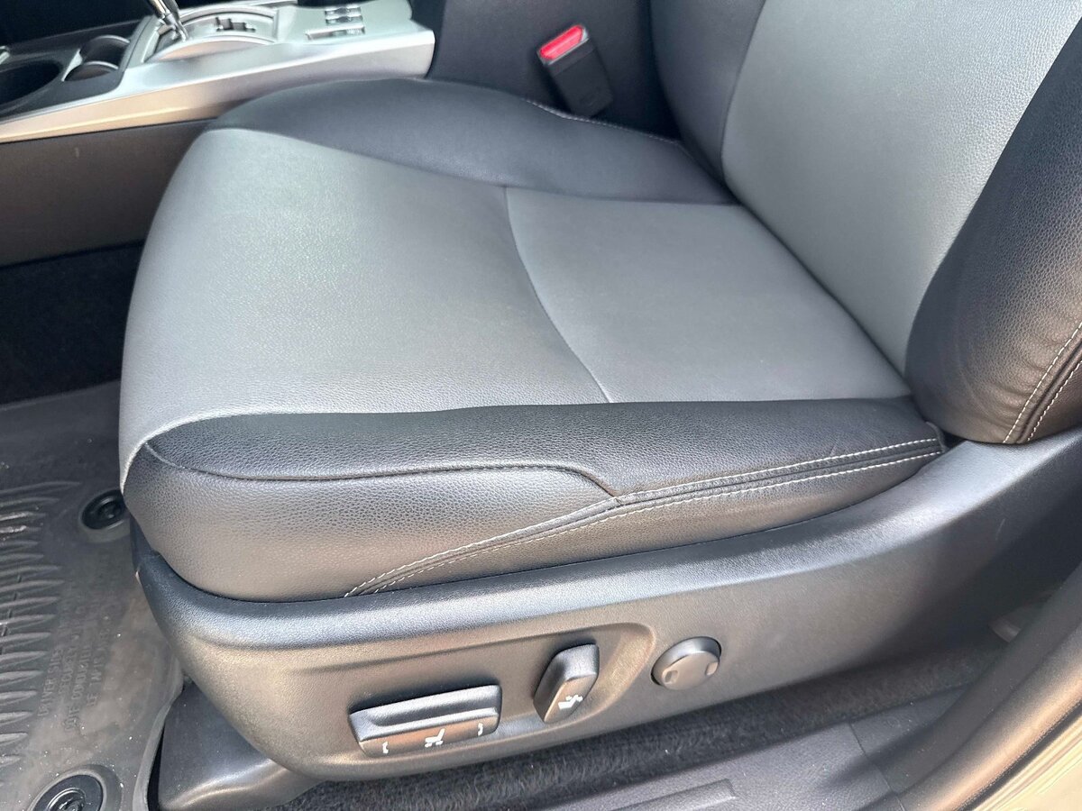 Used 2023 Toyota 4Runner SR5 Premium w/ Moonroof Package RWD image 21
