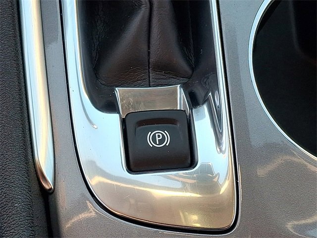 Used 2024 Chevrolet Malibu LT image 25