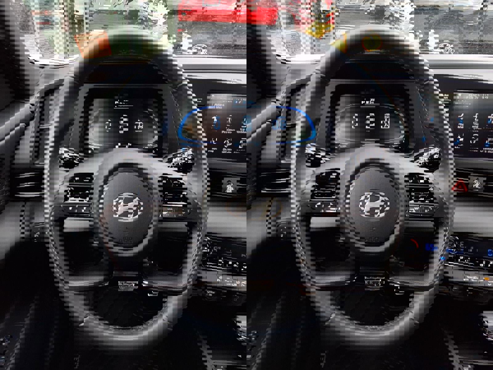 Certified 2025 Hyundai Elantra Sport image 15