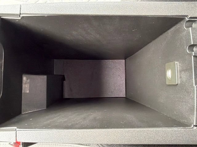 Used 2023 Chevrolet Equinox LT w/ LPO, Floor Liner Package FWD image 33