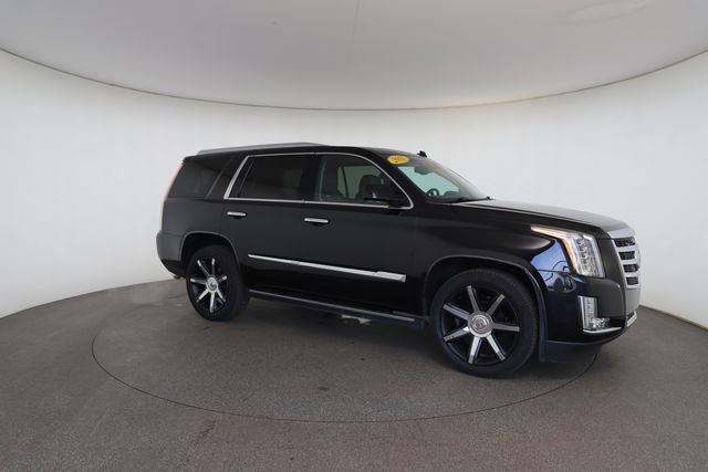 Used 2015 Cadillac Escalade Premium image 26
