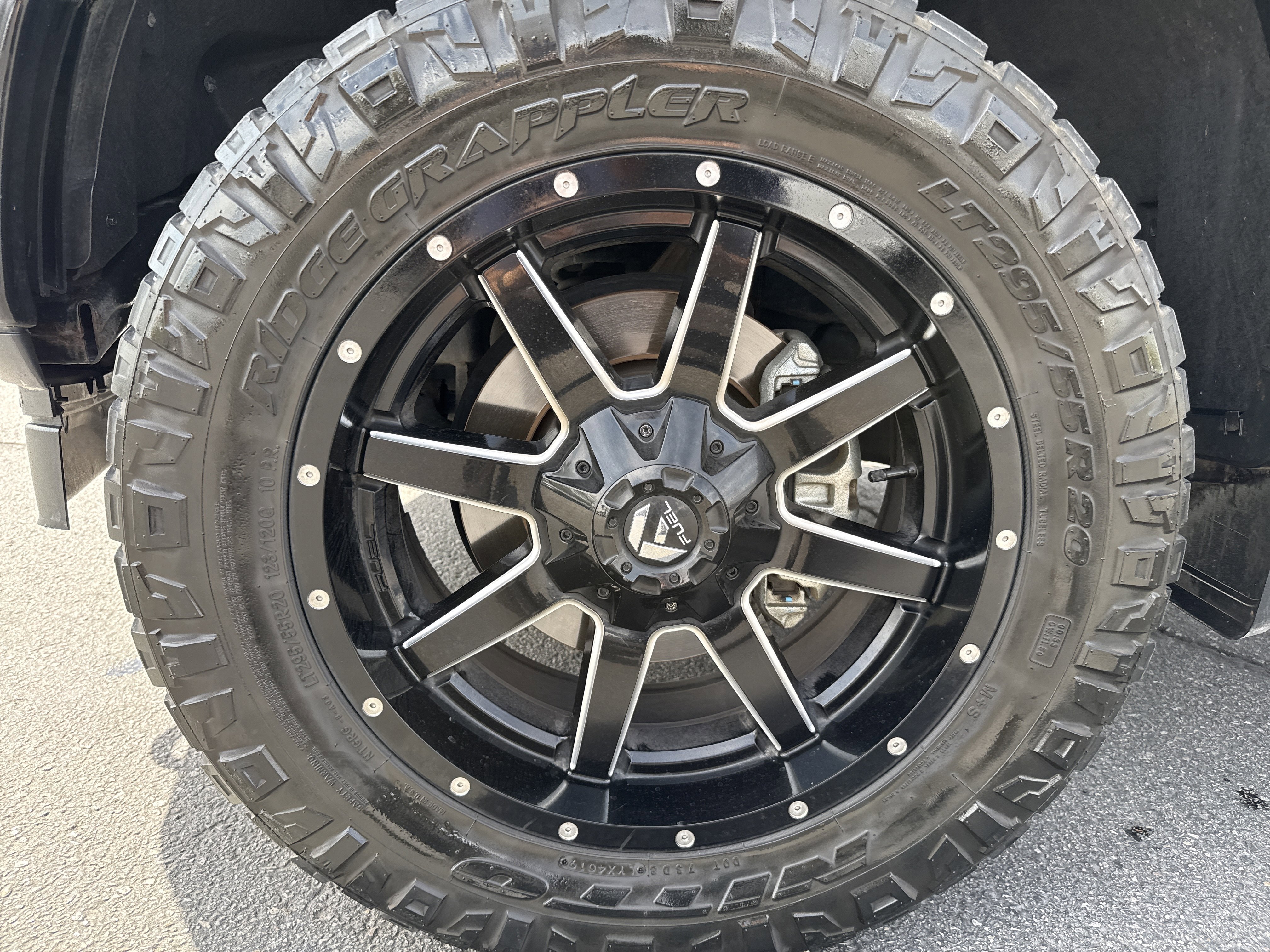 Used 2019 Ford F150 Lariat w/ Equipment Group 502A Luxury image 10