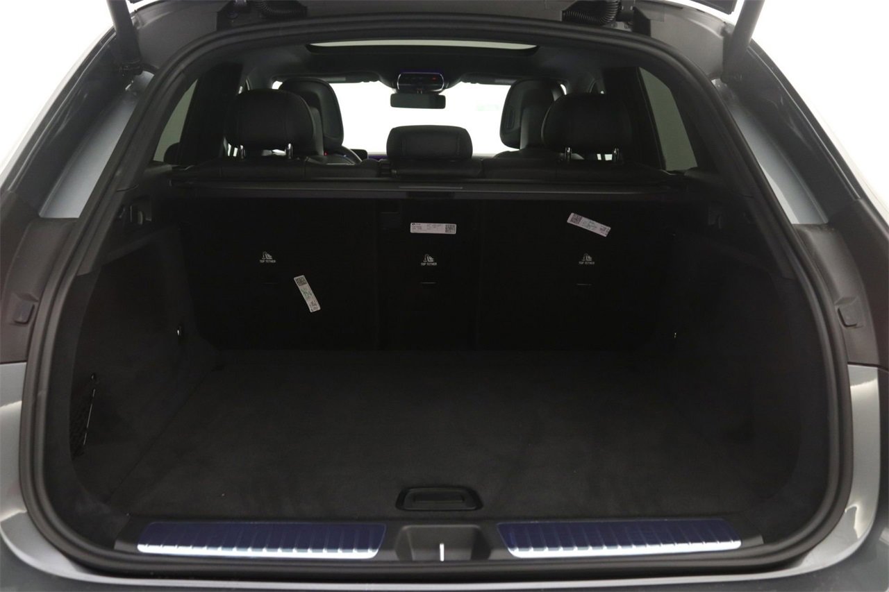 Used 2026 Mercedes-Benz EQE 320 4MATIC SUV image 11