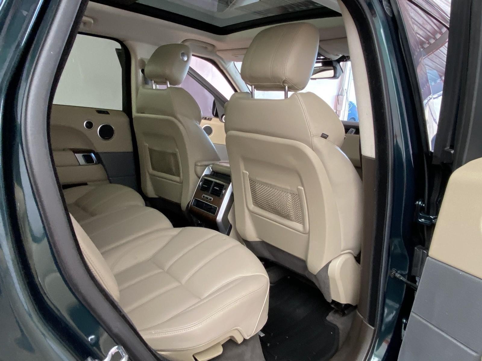 Used 2015 Land Rover Range Rover Sport HSE AWD/4WD image 12