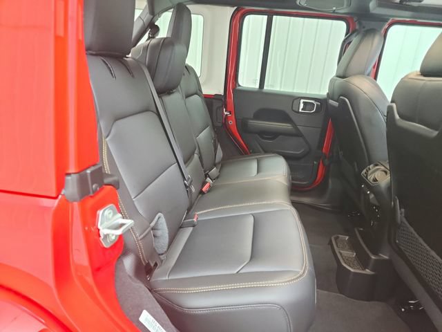 New 2026 Jeep Wrangler Unlimited Sahara AWD/4WD image 39