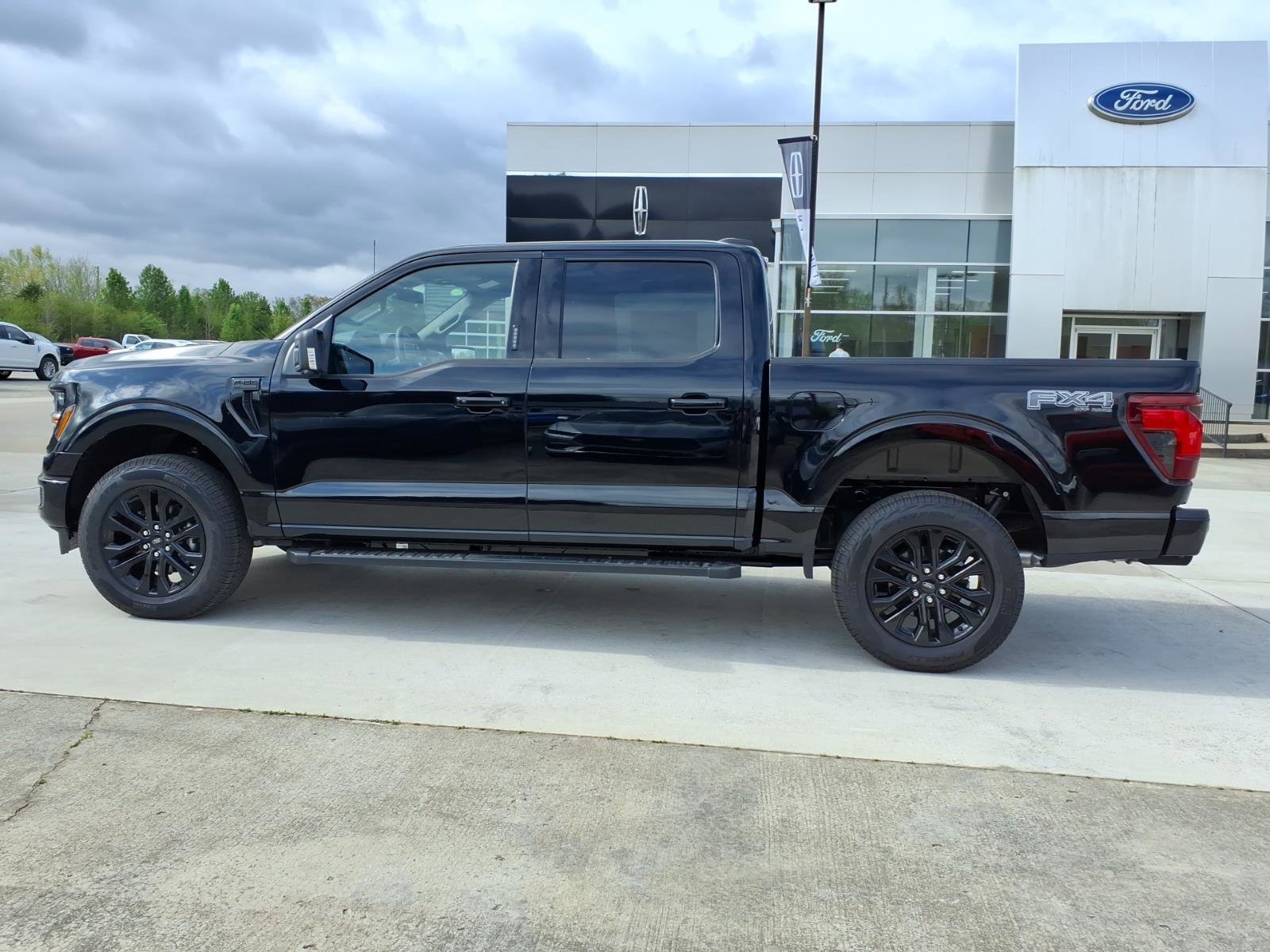 New 2026 Ford F150 XLT w/ Equipment Group 302A MID image 2