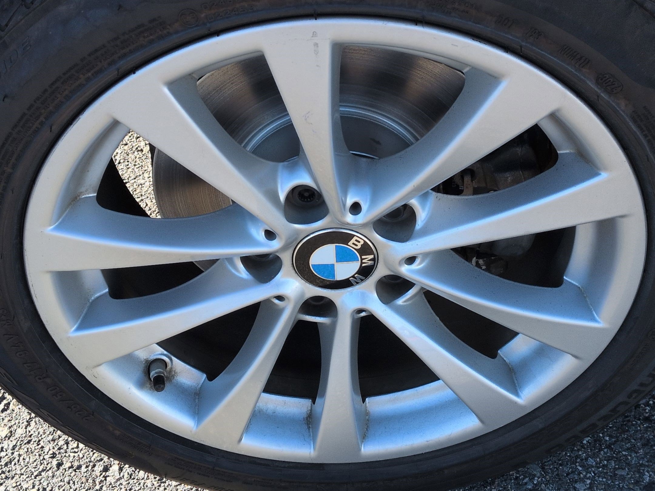 Used 2018 BMW 320i Sedan image 13