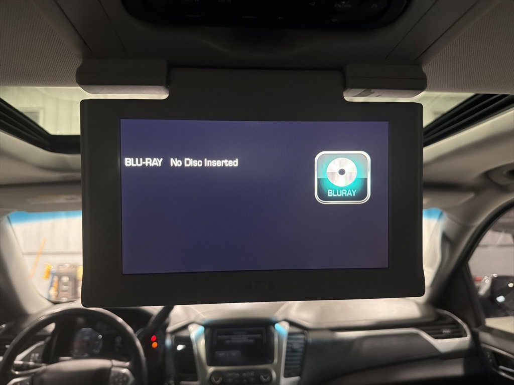 Used 2017 Chevrolet Suburban Premier image 4