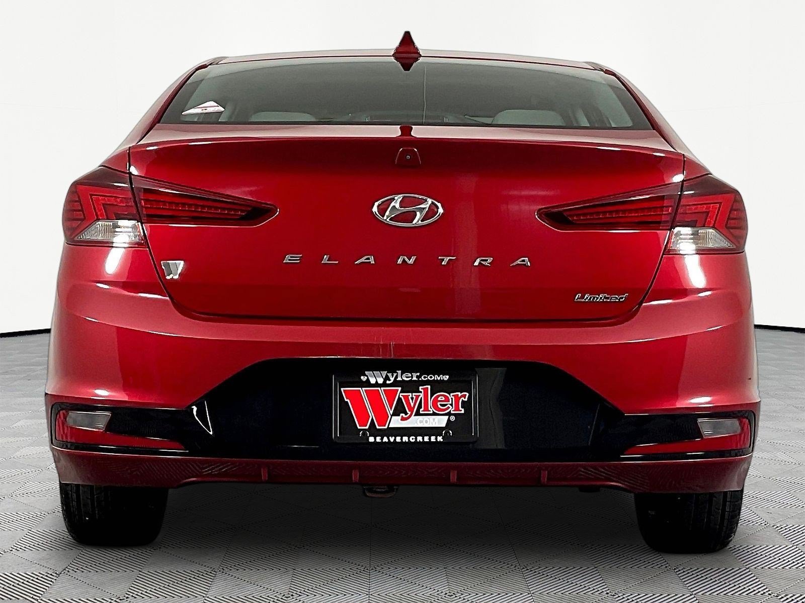 Used 2019 Hyundai Elantra Limited w/ Ultimate Package 02 FWD image 5