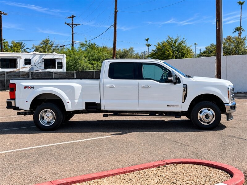 Used 2024 Ford F350 Lariat w/ FX4 Off-Road Package AWD/4WD image 3