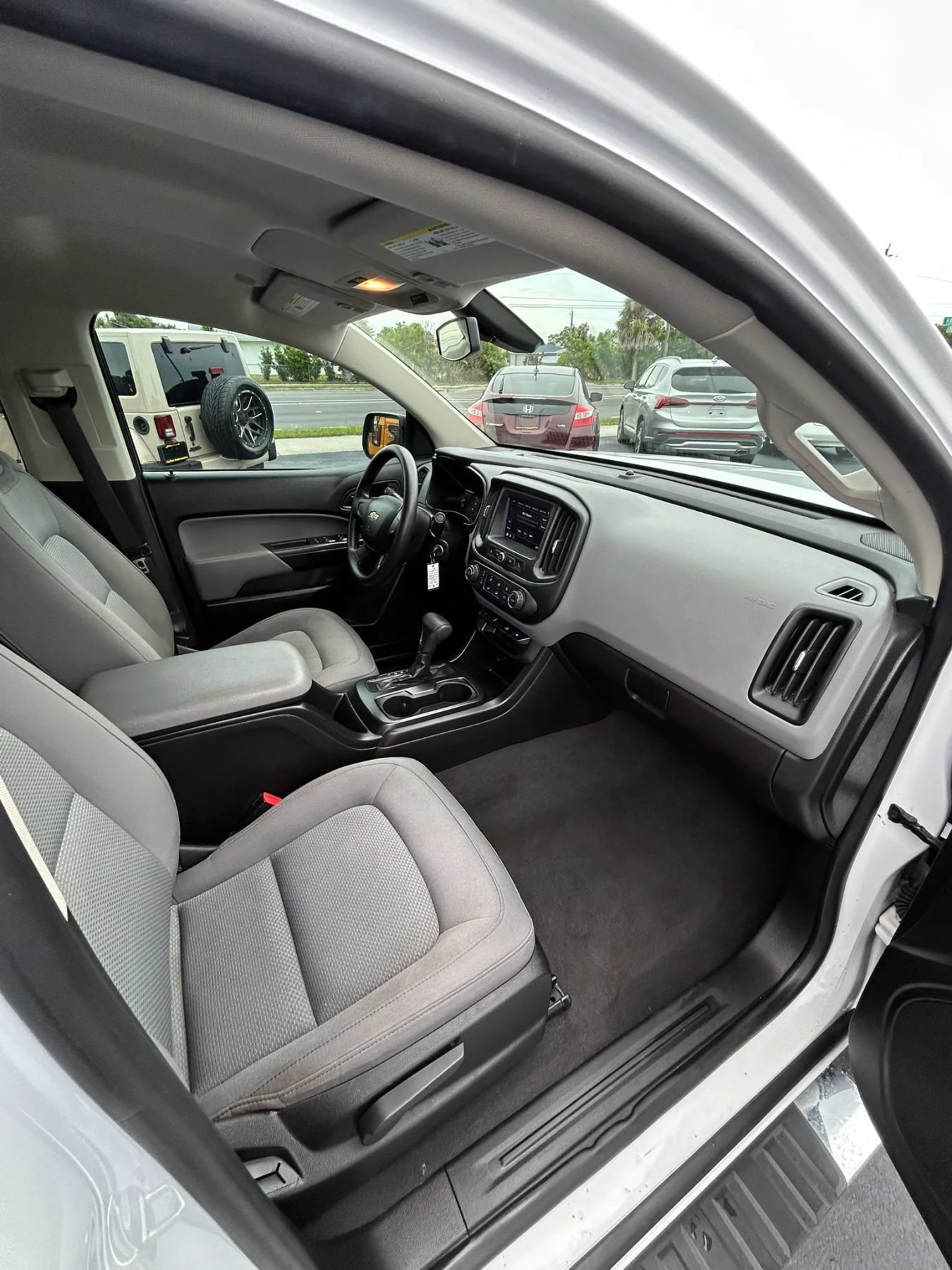 Used 2021 Chevrolet Colorado W/T w/ Custom Special Edition RWD image 19