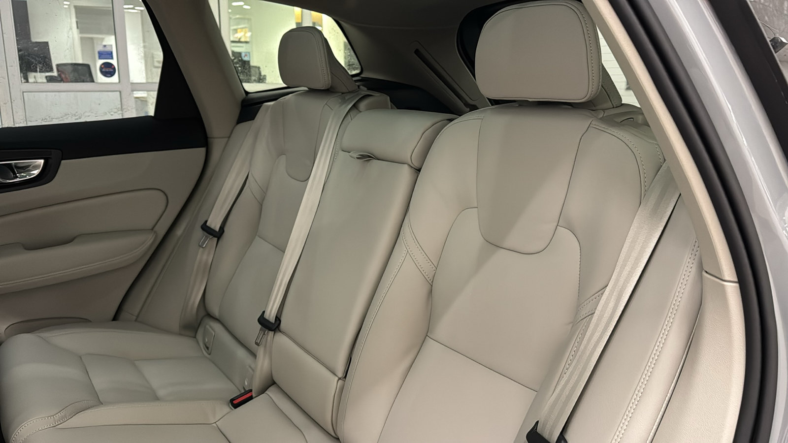 New 2026 Volvo XC60 B5 Ultra w/ Protection Package Premier AWD/4WD image 26