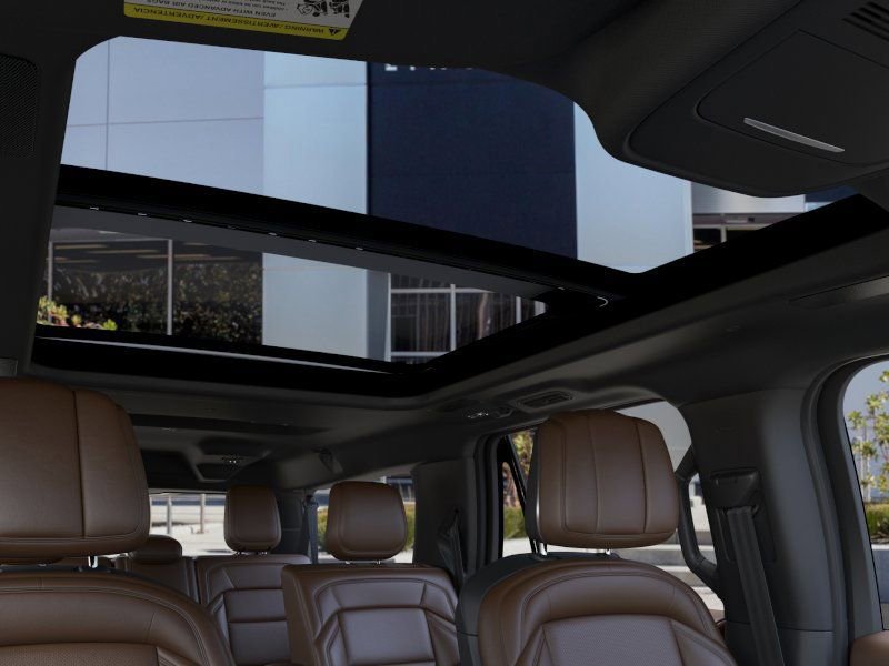 New 2026 Lincoln Navigator L Reserve AWD/4WD image 22
