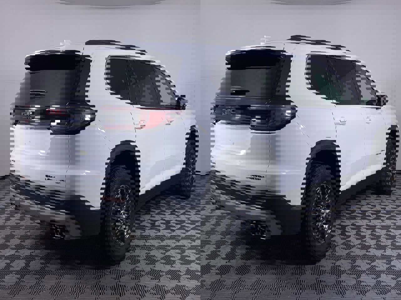 Certified 2025 GMC Acadia Elevation FWD image 39