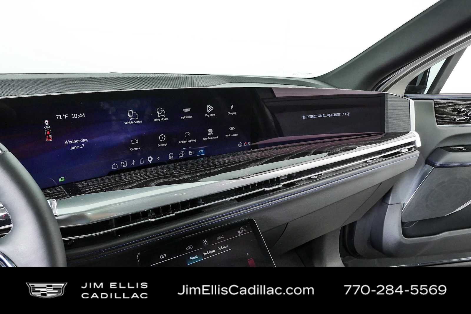 Used 2025 Cadillac Escalade IQ Sport 1 AWD/4WD image 12