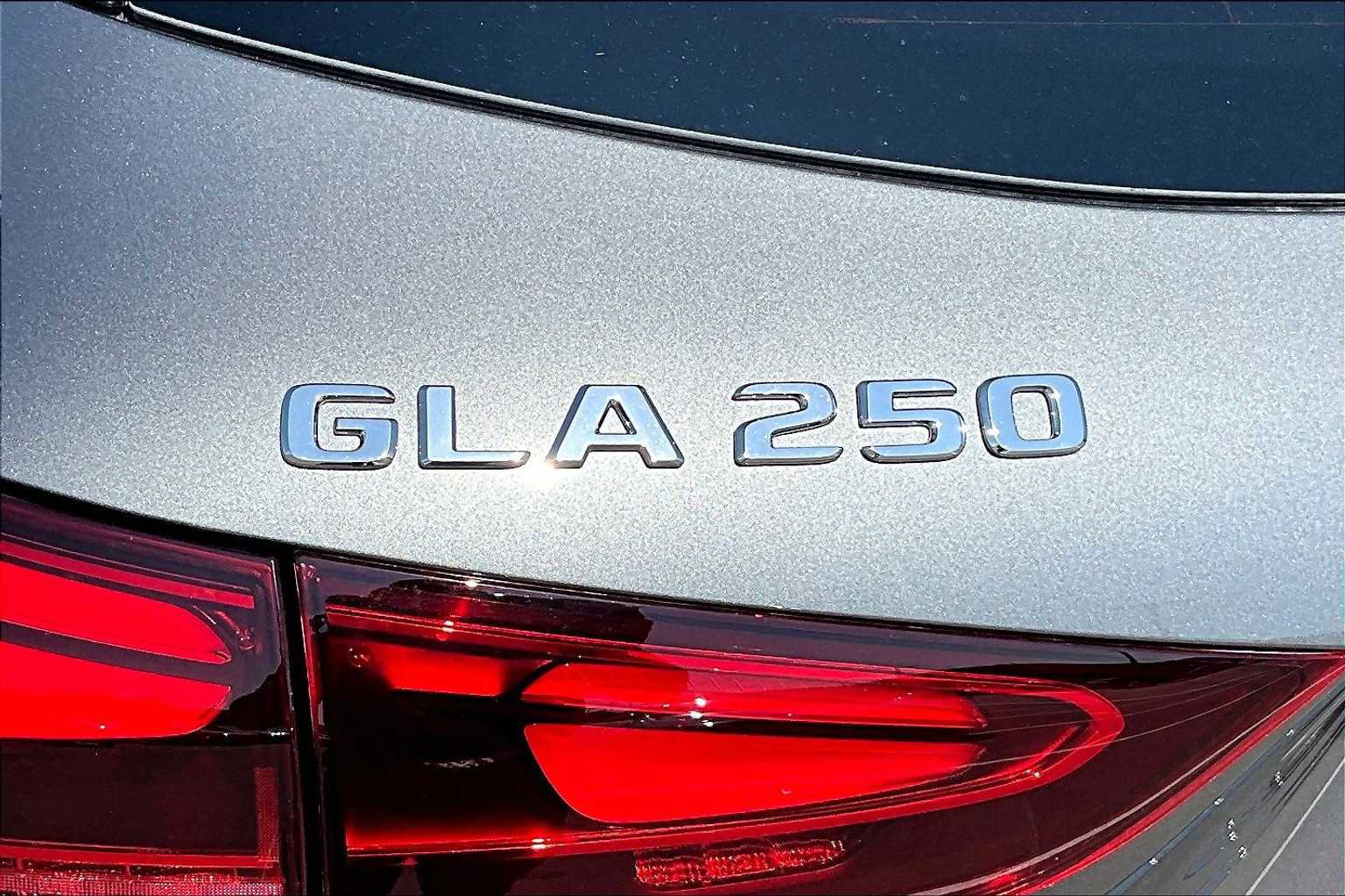 New 2026 Mercedes-Benz GLA 250 image 15