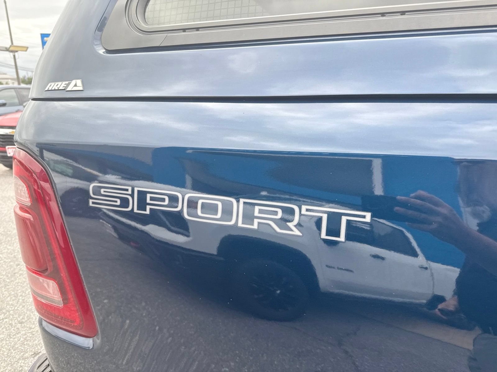 Used 2020 RAM 1500 Laramie w/ Sport Appearance Package AWD/4WD image 6