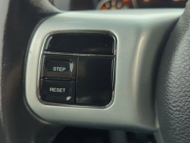 Used 2017 Jeep Compass Latitude FWD image 15