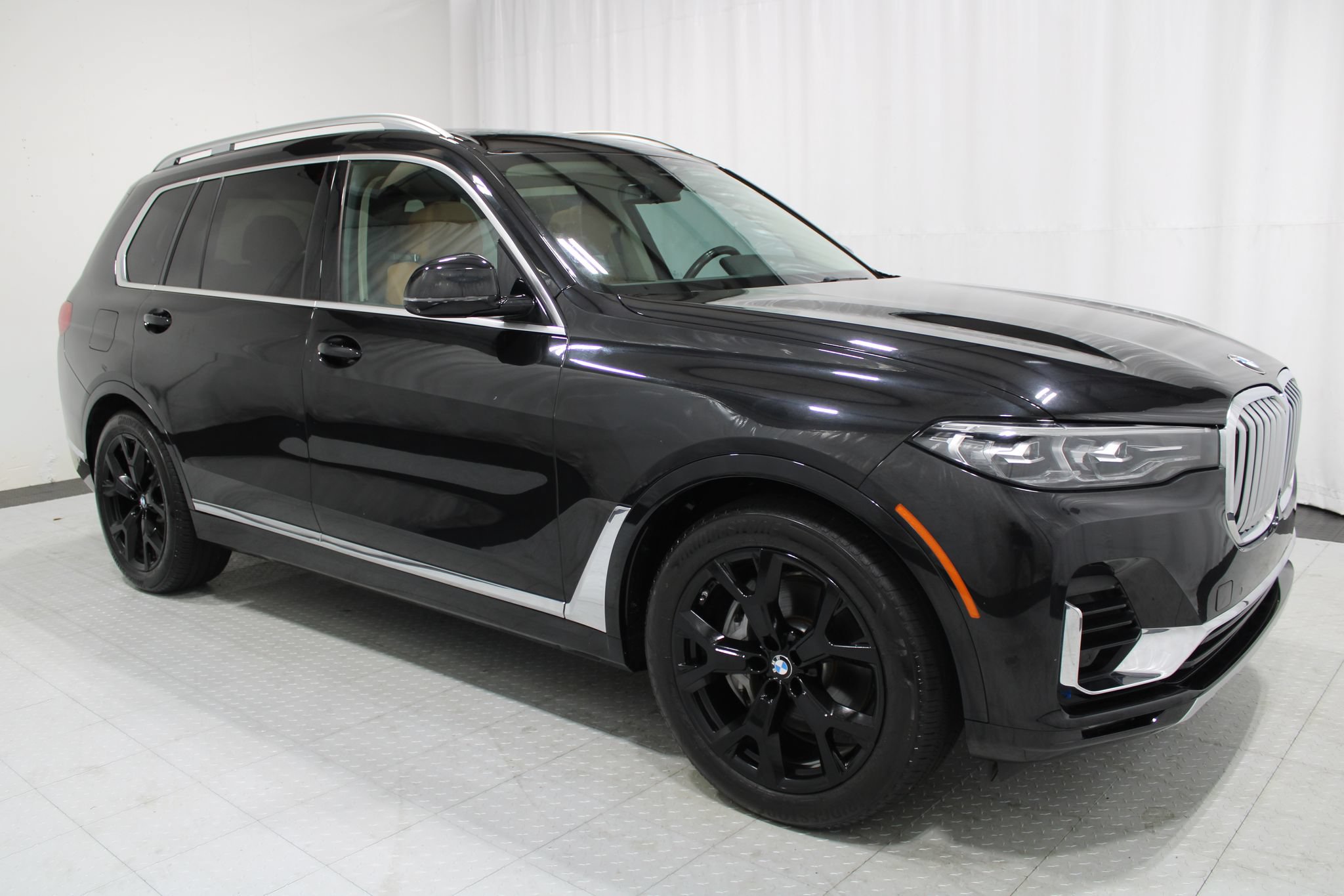 Used 2020 BMW X7 xDrive40i w/ Premium Package AWD/4WD image 4