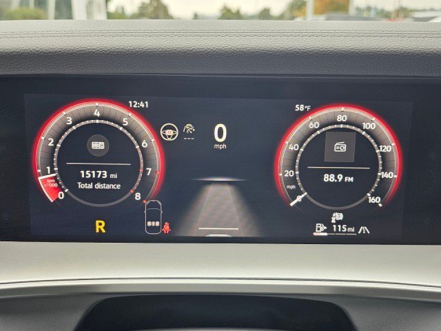 Used 2025 Volkswagen Tiguan SE R-Line AWD/4WD image 30